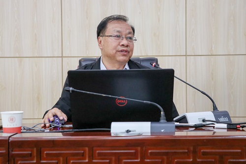 王永和教授为体育学院师生作宗教政策学习报告